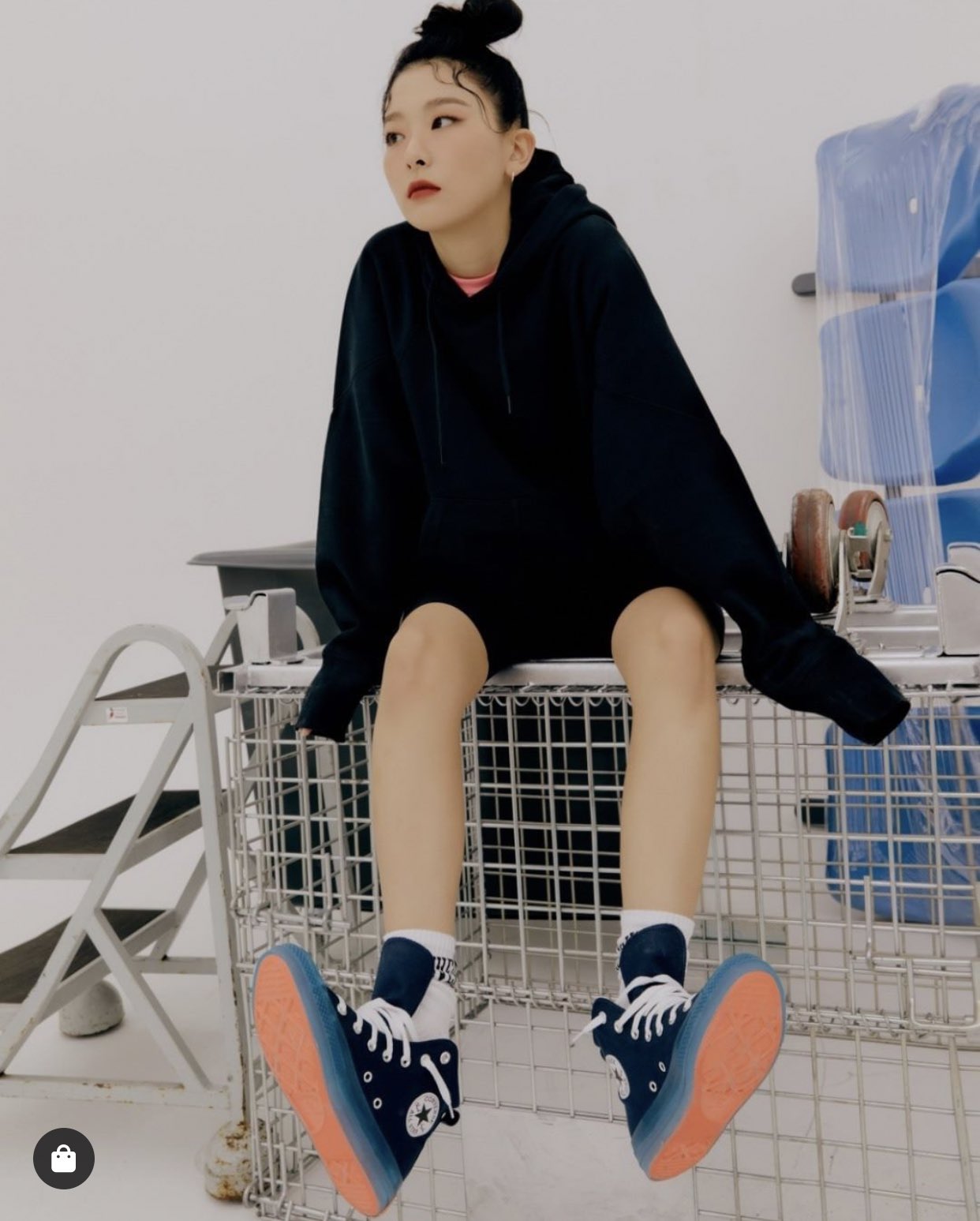 gastvrouw kroeg Symmetrie s on Twitter: "seulgi is a brand ambassador of converse korea... converse  come on make seulgi x converse x seungyoun happen 😭  https://t.co/etMZkKemq2" / Twitter