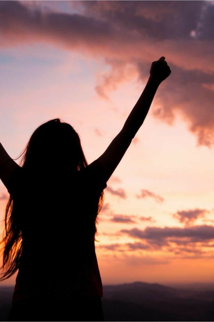 إنها أعمق من انها صديقتي ؛ إنها روحي ولربما شيئاً يميل إلي.....🧡🧡