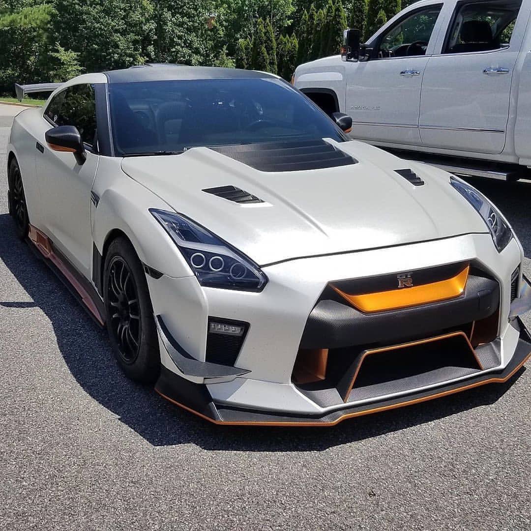 carpxrnpicx's tweet photo. GT-R https://t.co/DUvRnYRhc1