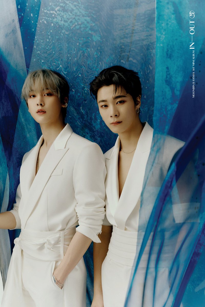 おまとめ中Moonbin&Sanhaアクリルフォトプレート おまとめ中