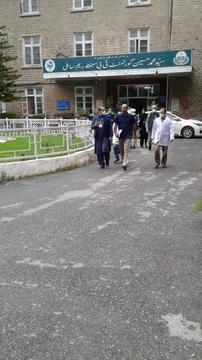 SHCMEHealth's tweet photo. Aug 27, 2020:
#Secretary #SHCME Barrister Nabeel Awan paid visit to TB Sanatorium Hospital, Samli Murree & inspected different section of hospital including emergency, X-Ray section & 40 Kanal Company Bagh as well. #MS Mr. #Mukhtar #Ahmad briefed on the medical facilities given. https://t.co/lvHk1JGpSv