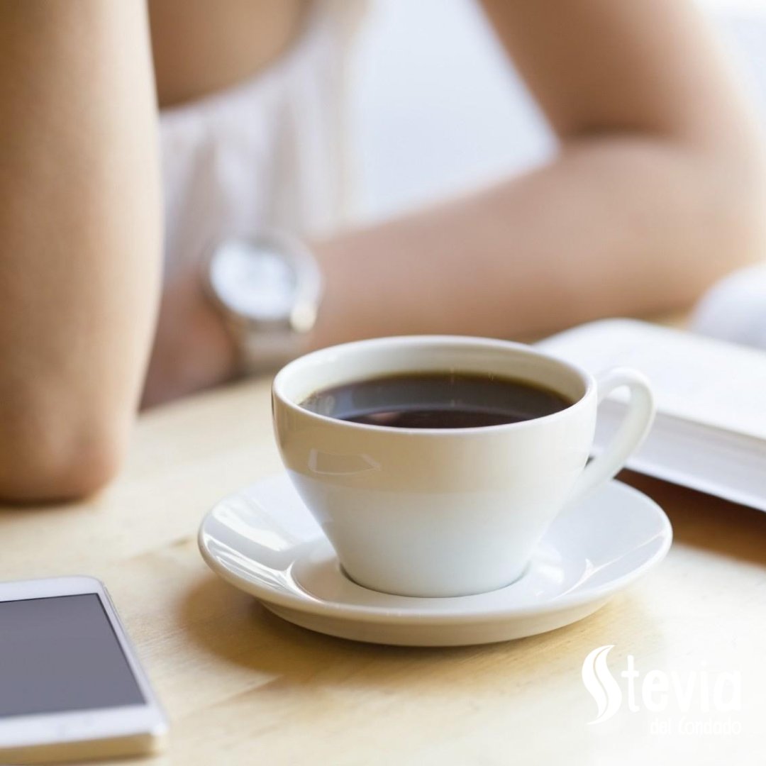 SteviaCondado's tweet photo. ¡Vuelta a la rutina!💪 Y qué mejor que empezar con energía 🙋‍♀️ Prueba a endulzar tu café o té con nuestro edulcorante líquido de Stevia ☕ Te cargará las pilas para la vuelta del verano🌱#Stevia #endulzante https://t.co/9gbHuHR9BW