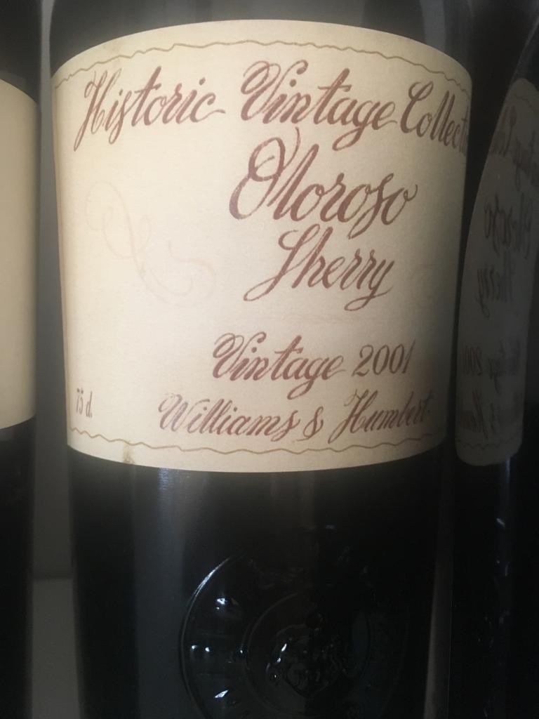 😯 Nos gusta nuestro trabajo 😉🍷Habemusvino.com
<a href="/bodegaswilliams/">Williams&Humbert</a> 
#oloroso #sherry #historicvintage2001