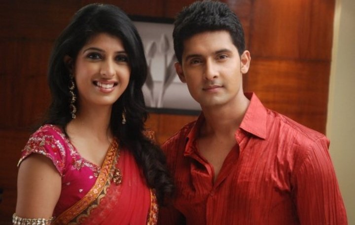 #SuperExclusive
HOT EXCLUSIVE

#RaviDubey and #AishwaryaSakhuja starrer #SaasBinaSasural to return WITH SEASON 2 ON #SonyTv!!

@GossipsTv EXCLUSIVE