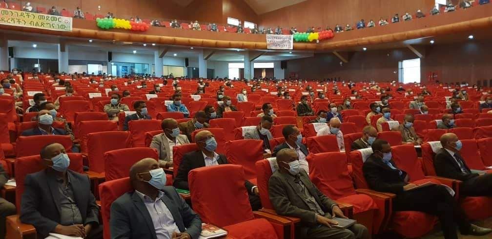 የአማራ ክልል ብልፅግና ፖርቲ አመራሮች የመጀመሪያው ዙር ስልጠና ዛሬ ተጀምሯል። በስልጠናው አመራሩ የአስተሳሰብና የተግባር አንድነቱን በማጠናከር ለቀጣይ ተልዕኮ ዝግጁ እንዲሆን የሚያስችል እና የመፈፀም አቅሙን በዕጅጉ የሚያሳድግ ነው።