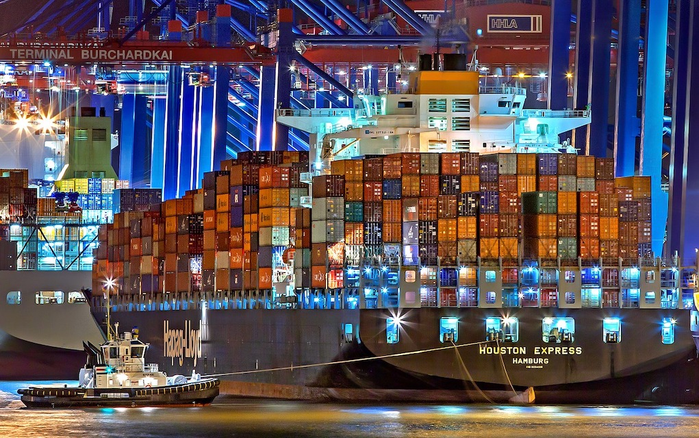 markteinblicke's tweet photo. Laut #CarstenMumm, Chefvolkswirt bei der Privatbank Donner & Reuschel, gab es zuletzt vor allem für die deutsche Industrie einige Hoffnungsschimmer. #Konjunktur #Coronavirus #Export #Import #Weltwirtschaft https://t.co/RAF6Oqducc https://t.co/h33Aq2mCSN