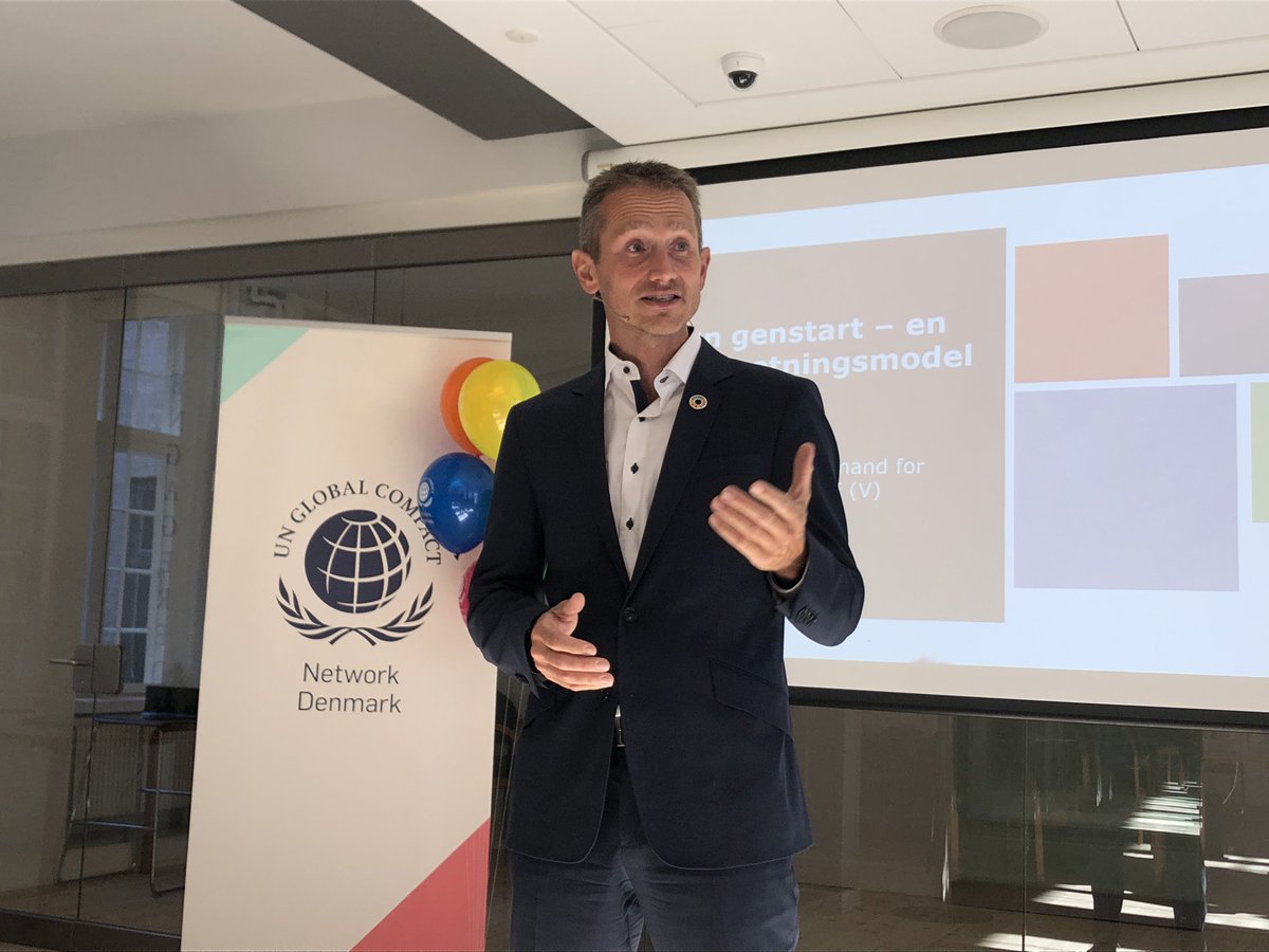 FalkKruger's tweet photo. Nogle af de første der tog verdensmålene til sig var de danske virksomheder #dkbiz vi har brug for hurtig og konkret handling - på denne vigtige dagsorden. Vi har kun 10 år 🌍 vi er fælles om løsningerne og kan kun nå dem i samarbejde #dksmv #dkpol #dksdg https://t.co/JK82YqHoHE