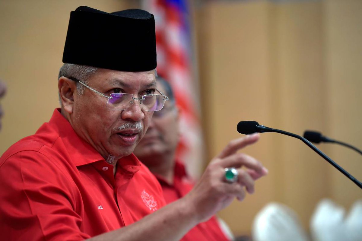 AnnuarMusa's tweet photo. Saya di beritahu,ada yg  mencerca saya bersabit pendirian kononnya pro PPBM.Saya terima dgn Dada terbuka.Menjadi tugas saya melaksana keputusan parti.Mrat biro politik minggu lepas telah menetapkan pendirian umno Saya diarah mengeluarkan kenyataan media mengenainya..Dan saya akur https://t.co/off62BJ5QT