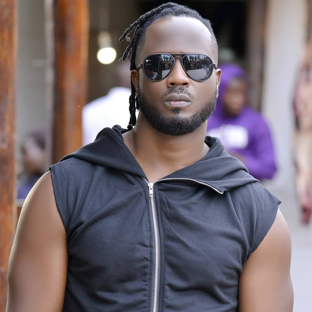 mdundomusicUg's tweet photo. Happy birthday to hit maker @BebeCoolUG!!!! More love 🎂🎊 #HappyBirthday https://t.co/Z3RfYlDs5Z