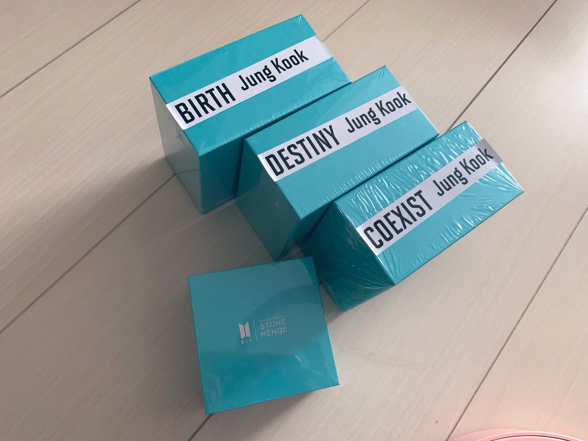 jk_army_mincho's tweet image. 뭐야 오늘 정국이 생일인데 딱 맞춘것처럼 왔어 목걸이들 ㅠㅠ몇달 기다린거야~
오늘 오다니 운명인가?
관세 4800엔 들었다ㅠ

#스톤헨지 #STONEHENgE #stonehengexbts #BTS #ストーンヘンジ