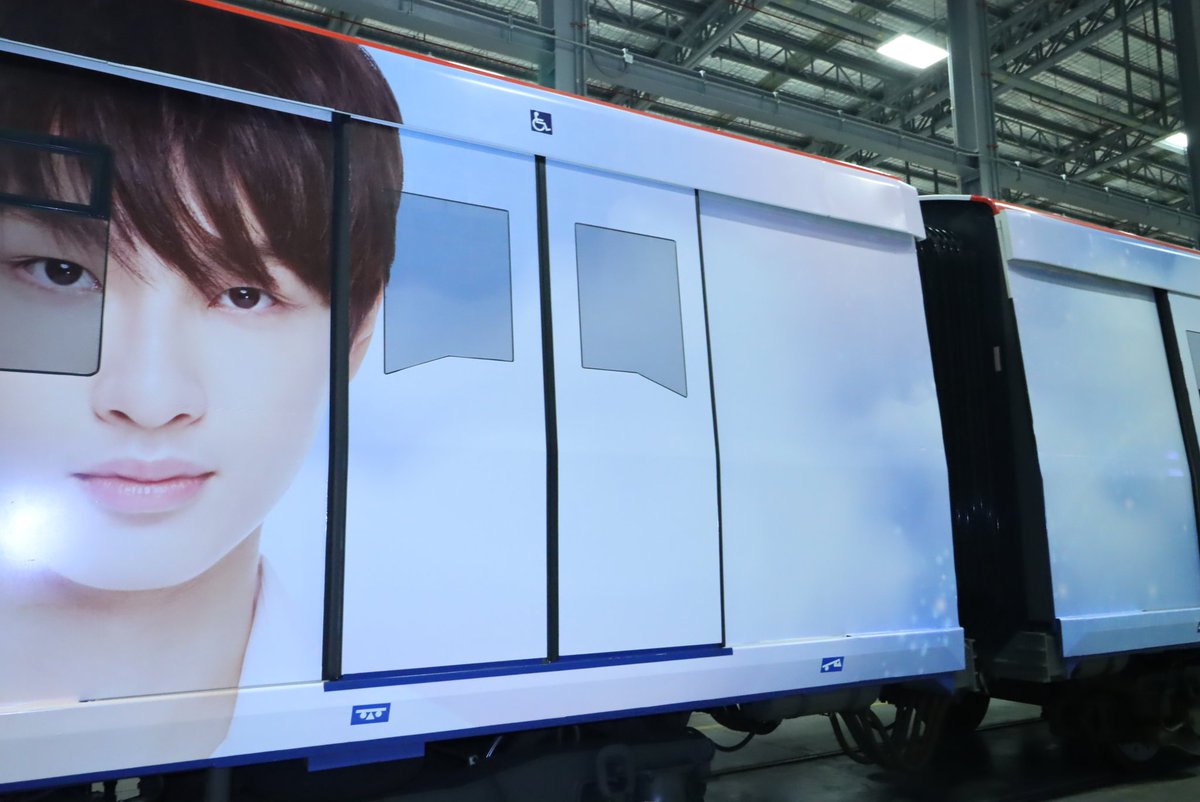 gunnapatn's tweet photo. ไหนวันนี้ใครใช้ รถไฟฟ้าบ้าง ส่งรูปมาให้ดูหน่อยยยยยยนน โปรเจคมียาวๆเลยค้าบ แล้ว ำนใ มาดู ep.1กันนะ
#lbc2xbts https://t.co/eJ8GxtBxEk