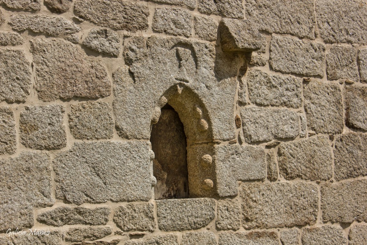 Bos días! A granxa-adega medieval de Paradela, en #Boborás, #Moldes #Galicia