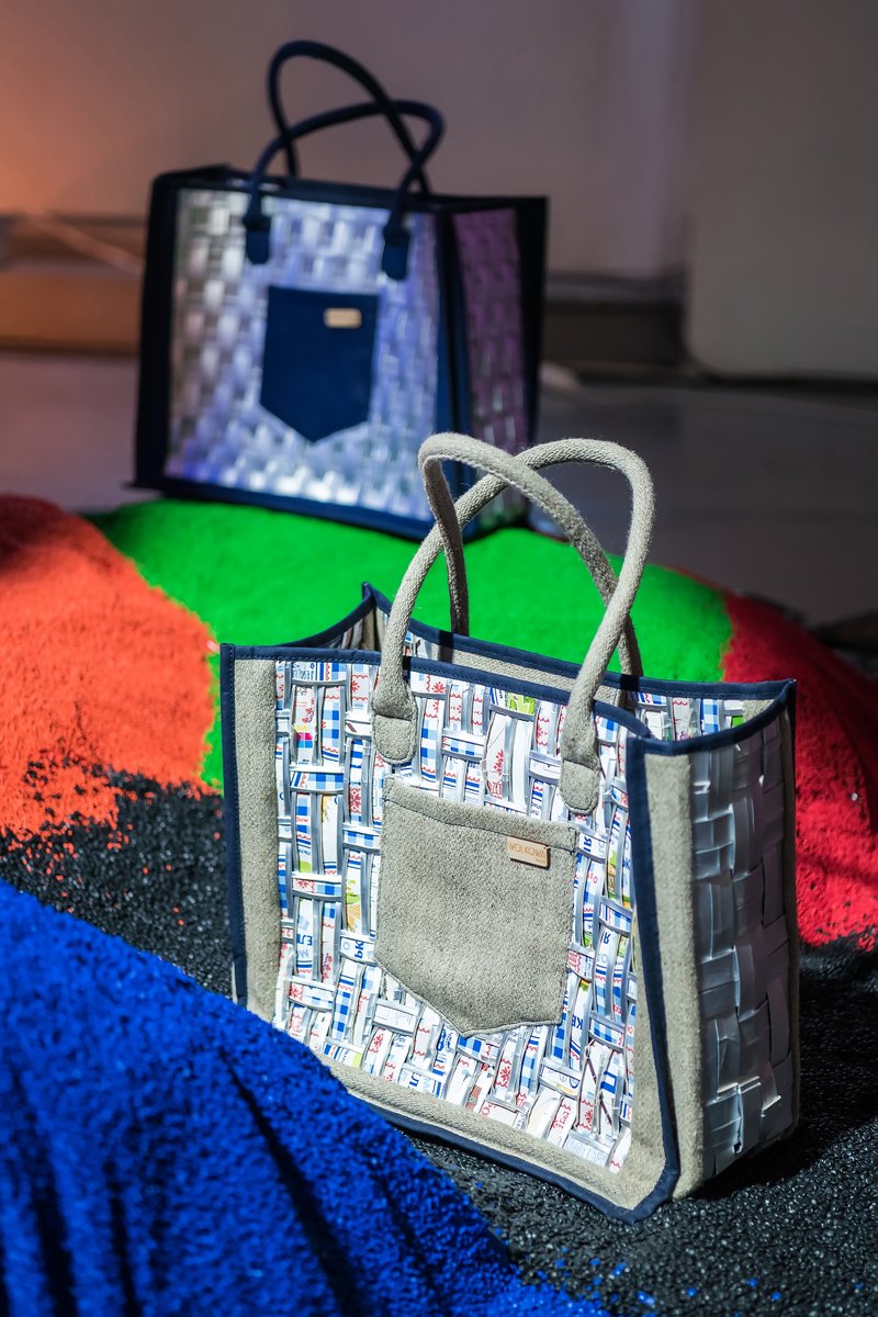 Biosphere_corp's tweet photo. Biosphere is an official partner of #BeSustainable zone at #UkrainianFashionWeek with an art installation out of recycling pellets, organic cotton fabric for wet wipes, biodegradable and recycled PE film for garbage bags.  
#SustainableFashion
#WeCreateValue
#UFWNoSS https://t.co/OEFowgJOu5