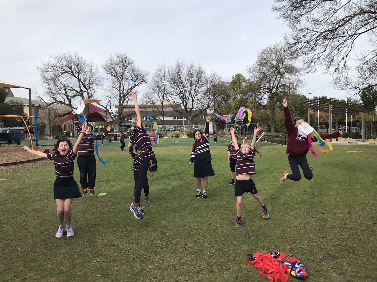 LionsAdelaide's tweet photo. Wow! The Little Roarers Cubs Club was full of energy today. The Cubs finished off their #LionsEyeHealthProgram kites and started flying them. Great job. @AnnesleySA #lehp #eyehealthawareness #lions #cubs #kites #fun #myopia #lionsclubs #ourfuture https://t.co/UmZj7bKzjm
