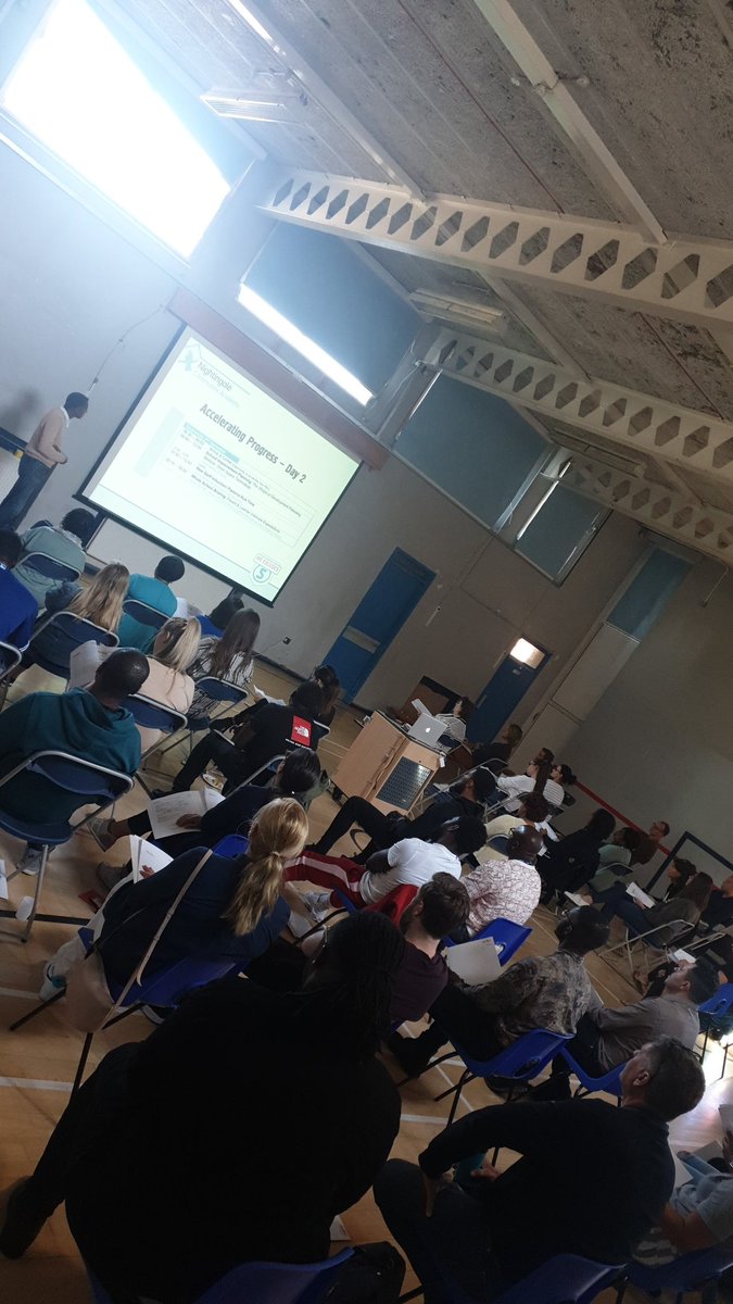 1st tweet of the new academic school year has to contain the hashtag #BackToSchool2020