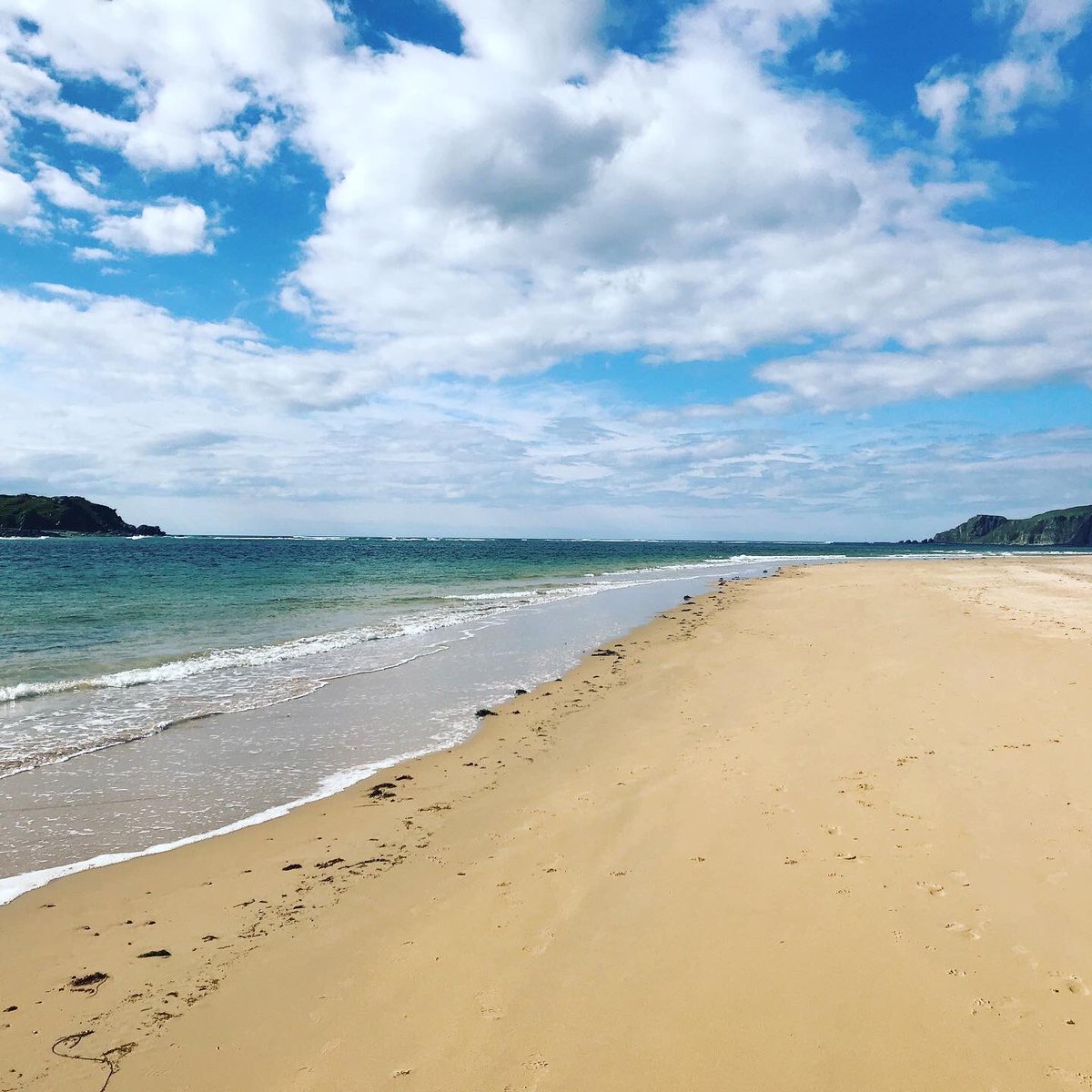 siobhanmkearney's tweet photo. Home in Donegal and Lagg Beach in all itβs majestic glory... I love it π₯° #fivefingers #glashedy #knockamany https://t.co/abflhI8Nqg