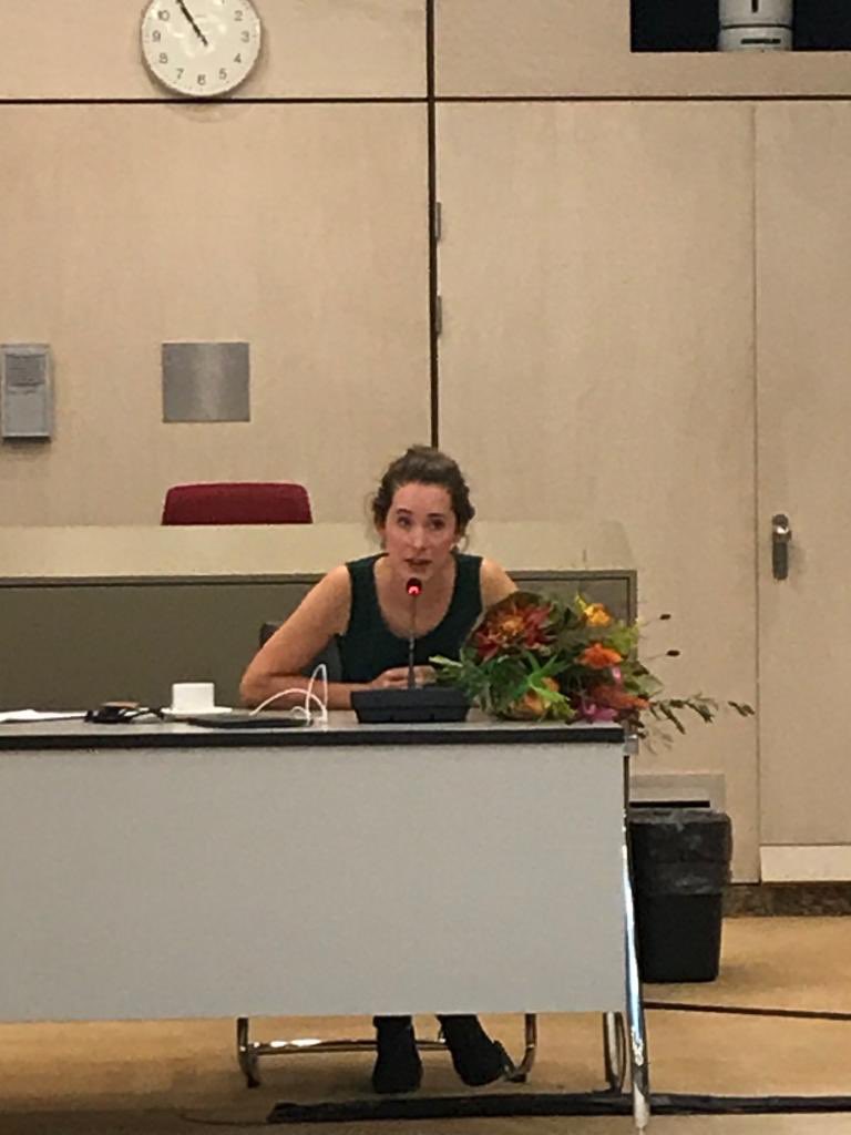 RutgerSchonis's tweet photo. Afscheid van @AnnabelBroer als voorzitter @JongeDemocraten in de fractie @D66 

Dank voor jouw inzet het afgelopen jaar! 💐 https://t.co/WBOvjrZzve