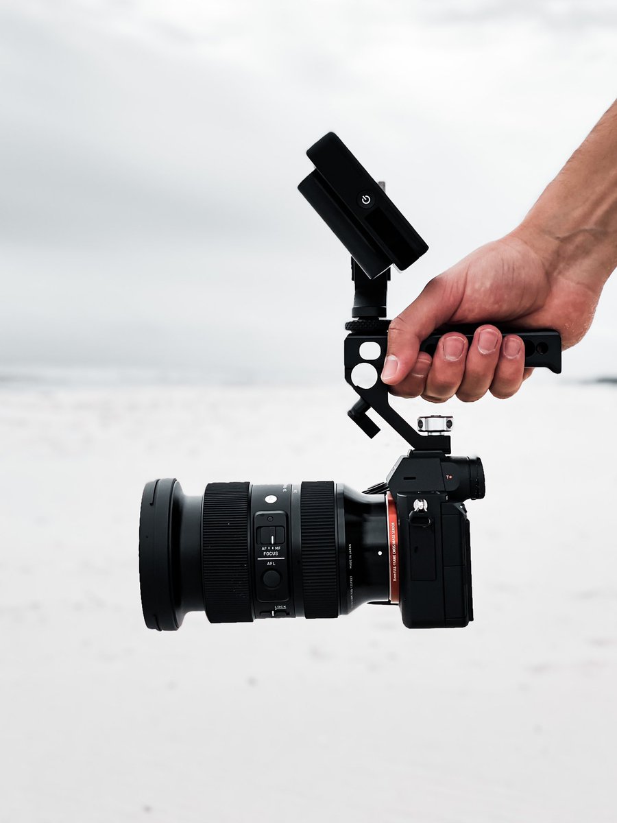 Minimal setup 🌴

#sonyalpha #sonycamera #teamsony #sonya7iii #sonyalphapro #mirrorlesscamera  #cameragear #camerabag #camerasetup #cameragearaddicts #mirrorlessgeeks #minimalism #cleanminimalism #travel #filmmkrs #filmmaker #photographer #sigmaart #smallhd #smallrig #sweden