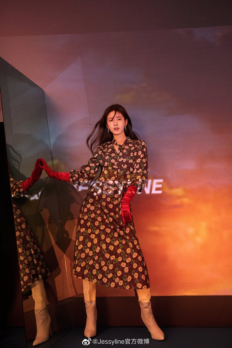 zhao lusi 赵露思 ♡ tweet media