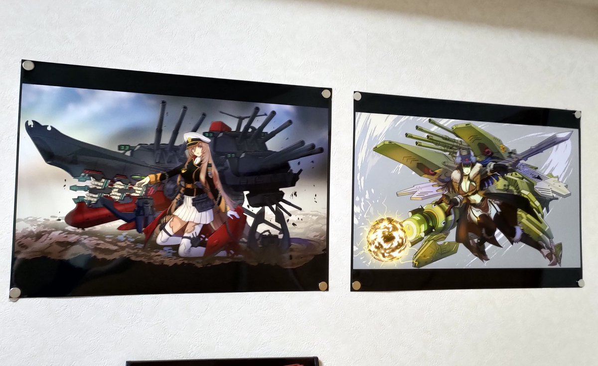 やまよう Skebで新米 アッテンボローp さんに描いていただいた宇宙戦艦ヤマトとメガルーダの擬人化イラスト スマホとpcの 壁紙にしたけどそれ以外でも眺めていたいからカメラのキタムラで拡大印刷して実際に壁に飾った