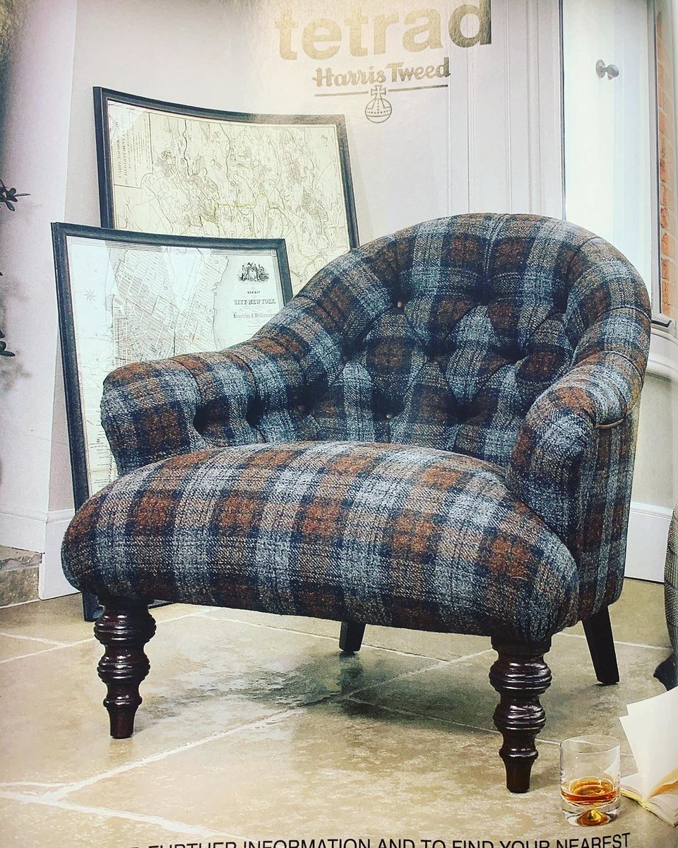 tetradsofas's tweet photo. Autumn vibes this morning 🍂 check out the Ad for our stunning Aberlour chair 😍 see it in @_houseandgarden magazine Autumn Edition 🍄🍁🍂 #tetrad #harristweed #autumn https://t.co/KBgy6NG35w