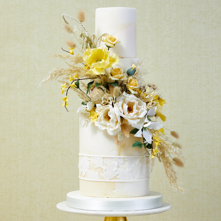 IT’S CAKE WEEK! 🎉 We have a few Q&amp;As from some of our wonderful Tutors where we talk all things cake! 🧁
First up, we hear from the very fabulous Trudy over at <a href="/JellyCakeUK/">Trudy Mitchell</a> facebook.com/14802656922124… #squireskitchentutors #cakeweek