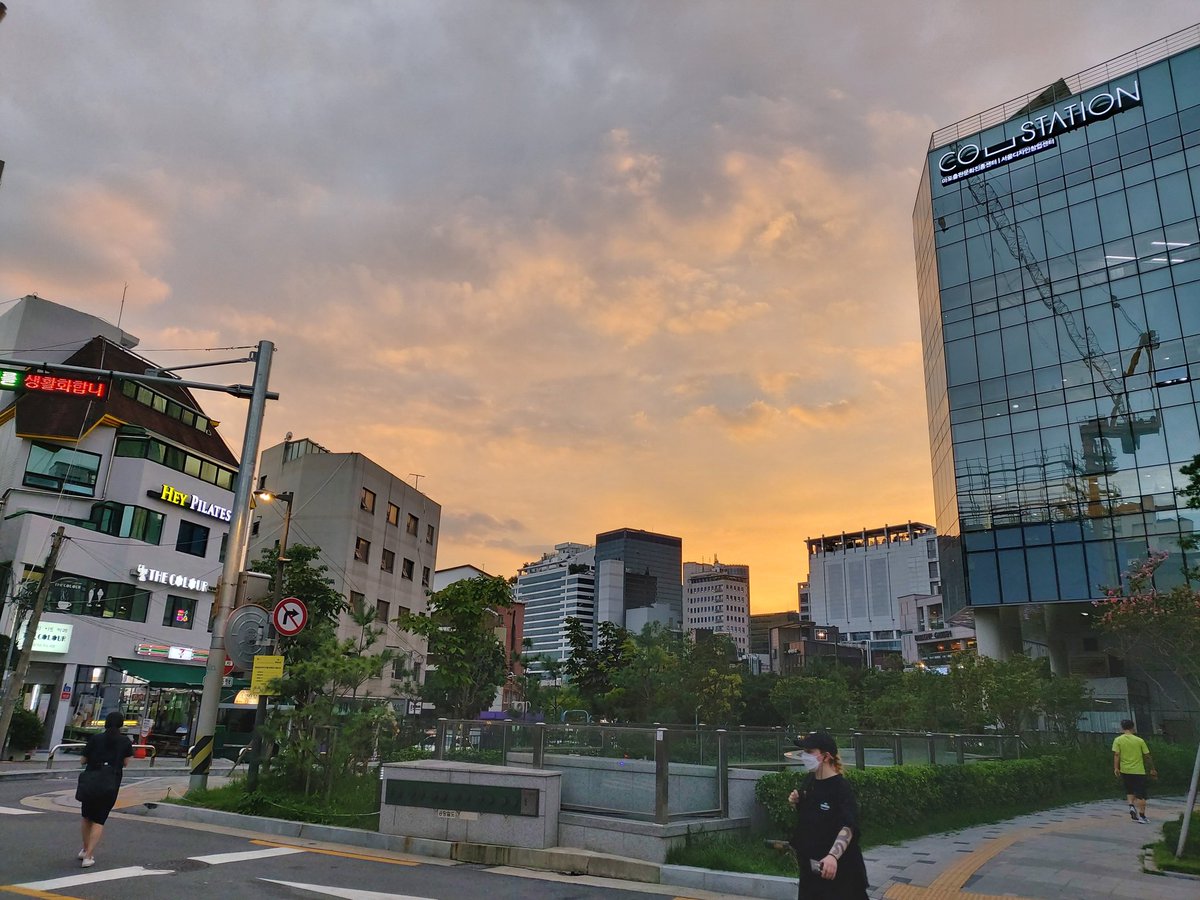 韓国旅行 コネスト 9月3日19 00時点 コネストがある街の気温29 体感温度31 ソウル の夕暮れ時は過ごしやすく 明日からは台風9号の接近でお天気は下り坂 ソウルの天気予報 T Co 7dx5imowyw 韓国旅行 コネスト 9月3日19 00時点 コネストがある街の気温29 体感温度31 ソウル の夕暮れ時は過ごしやすく 明日からは台風9号の接近でお天気は下り坂 ソウルの天気予報 T Co 7dx5imowyw