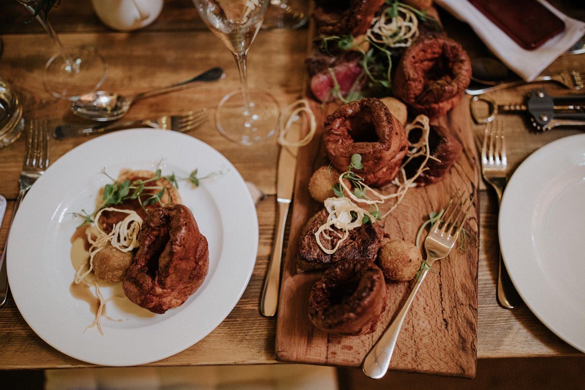 The humble roast beef, elevated to another level with input from our creative Chefs.

For the perfect balance of crowd-pleasing classics and memorable masterpieces!

#creativechefs #weddingfood