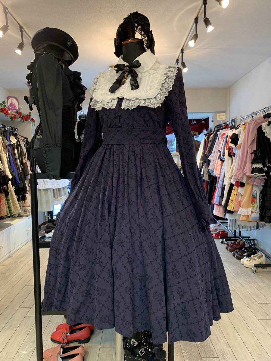 Atelier Pierrot A Twitter おすすめコーディネート 付け襟でイメージチェンジ Sheglit いばら姫 クラシカルワンピース T Co H5isfhqch2 Atelier Pierrot ヘッドドレスカチューシャ T Co L6hjl3efi3 薔薇レース付け襟