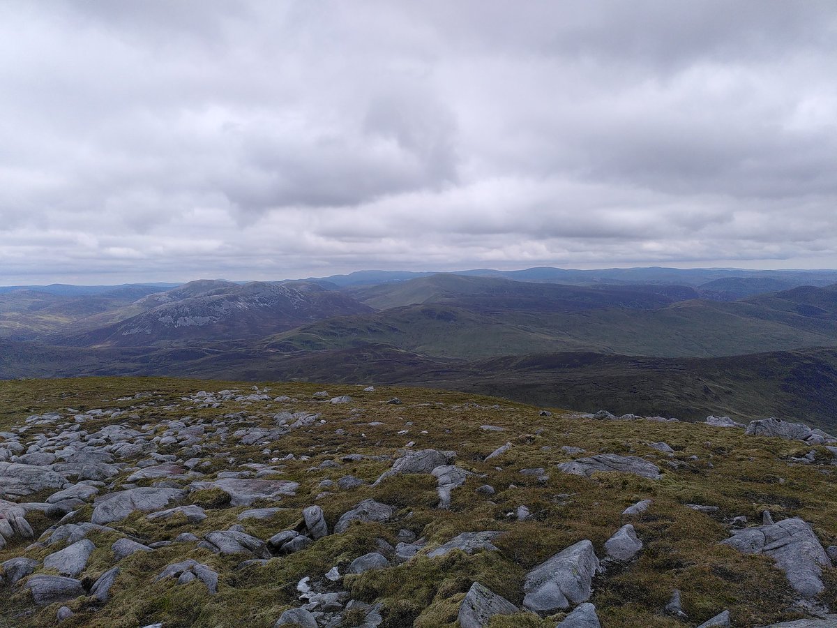 Two more sets of photos incoming. Here& #39;s some from the upper reaches of Càrn nan Gabhar, looking back from an initial cairn then on to the trig point, then some photos taken beyond that trig point.