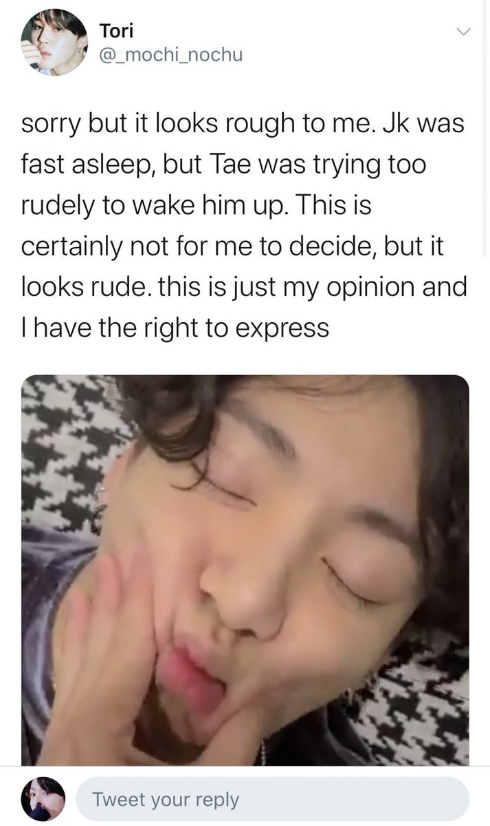 How is this person real? Y& #39;all better unf0llow.  https://twitter.com/_mochi_no...