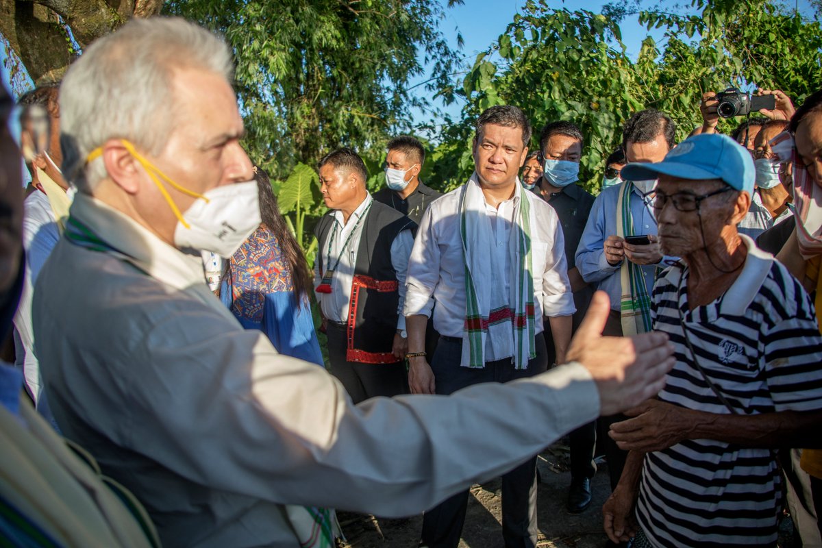Inspected the flood damages caused by the ravaging Siang river in #EastSiang district of Mebo area in Namsing circle today, in presence of 7 member Inter-Ministerial Central Team. Mebo is Arunachal's rice bowl. Steps will be taken for its protection.
