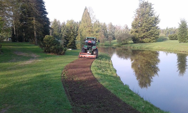 Krinkels werkt graag samen met studenten, dat zijn immers de werkkrachten van morgen. De studenten van het Zone College hebben zich samen met medewerkers van Krinkels ingezet voor het ontwerp, de begroting en de realisatie van een bijenhouder. krinkels.nl/nieuws/univers…