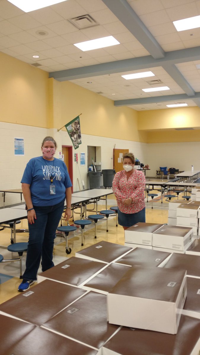 Jennifer Malcolm (@winterpockap) on Twitter photo A great big thank you to <a href="/WoodlakeUMC/">Woodlake UMC</a> for treating our entire staff to a Panera lunch! We love you and appreciate everything you do for us! β€οΈ @WPESPrincipal @ParnellUVA A great big thank you to <a href="/WoodlakeUMC/">Woodlake UMC</a> for treating our entire staff to a Panera lunch! We love you and appreciate everything you do for us! β€οΈ @WPESPrincipal @ParnellUVA