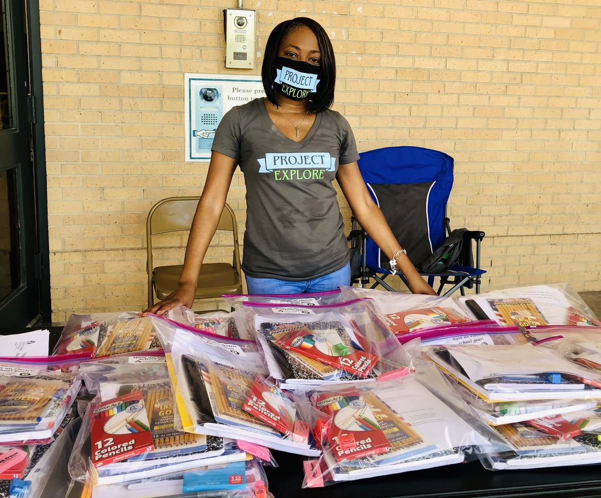 TrinaLowery11's tweet image. Chromebook Rollout and School Supply Giveaway at Edison Middle School! @HISD_ProjectEx 
#projectexplore 
#edisonmiddleschool 
#houstonisd