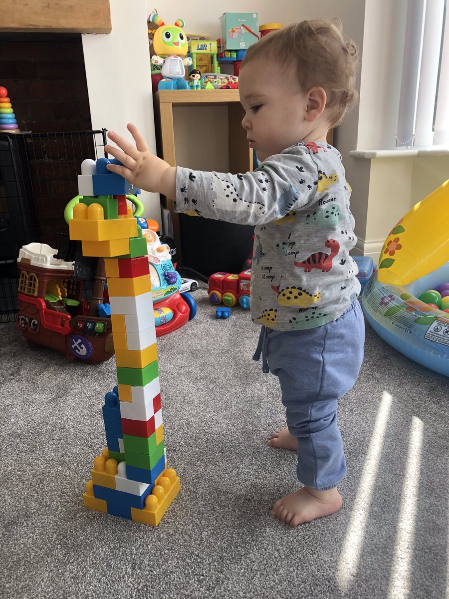 nicolahall332's tweet image. Do you want learn how to support your child’s development in reading, phonics &amp;amp; through play but aren’t able to attend classes? @LancsLearning have lots of FREE online Family Learning courses 👉 lal.ac.uk/what-w @LancsSkillsHub @vicky_duckworth @suepemberholex @lmLALfamily