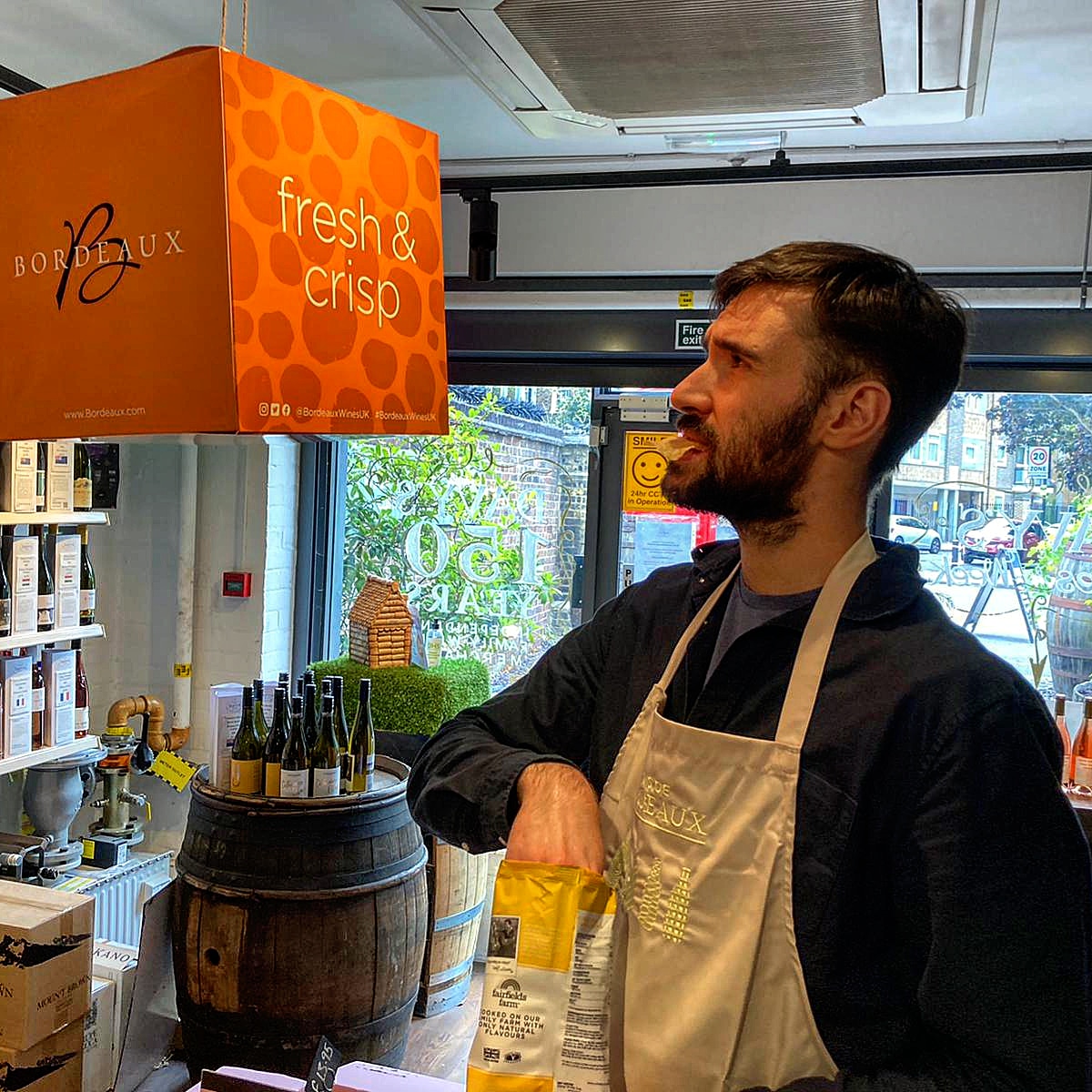 Today I'm feeling fresh and crisp 👀 which can mean only one thing..💈
.….its Bordeaux Wine Month !!🇫🇷
.
Buy any 2 marked Bordeaux wines and get £5 off! 💸
.
What kind of Bordeaux will you choose? 🤔
#davyswineshop #bordeauxwine #winesofthemonth #frenchwine  #enomatic #bordeaux