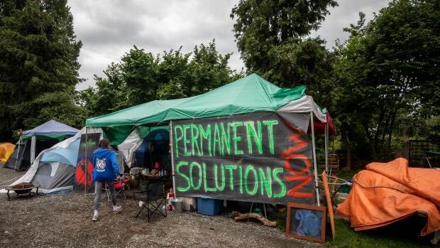 MDTrev's tweet photo. Before the pandemic we had a housing emergency, now its a matter of life and death.

We have the prescription to end homelessness now, we just have to fill it.

My latest @CBCNews with @NaheedD 

https://t.co/56BTnfBOCN https://t.co/vUAycBBtbn