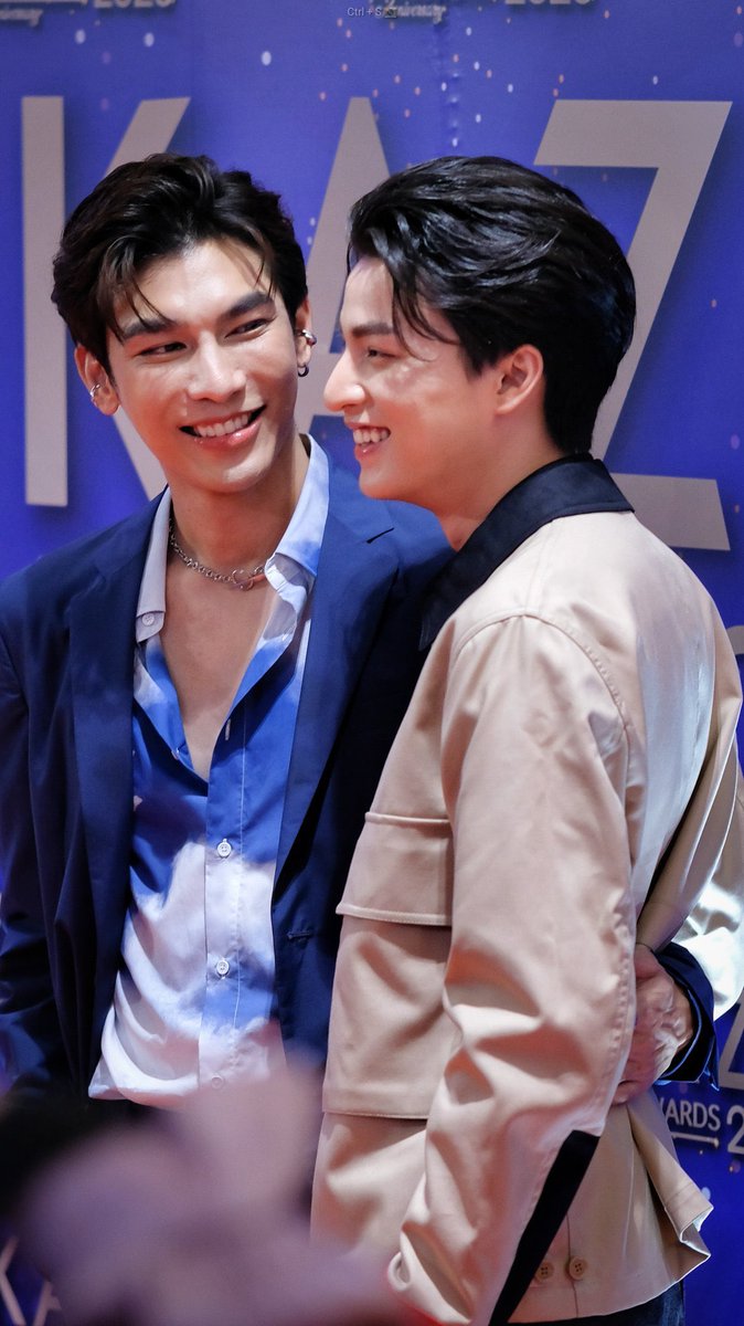 nutsoo39's tweet photo. มาจ้าทุกคน!!! พาพี่มิวกับน้องกลัฟ ไปขึ้นรับรางวัลกัน
 >>1 Re = 1 Bath<<
เราจะโหวตให้กับMAYAสาขาคู่จิ้นน้า C3
>ปิดรีวันที่ 10/09/63 น้า<
ปล. เราจะนำเงินทั้งหมดโอนเข้าคุณหลวง@ball_6789 
ปล2.ผู้สมทบทุนอีกคน@PingzuBingsu 
รีวนไปจร้าาา
#MewSuppasit
#GulfKanawut
#หวานใจมิวกลัฟ https://t.co/qIz27GpcWq