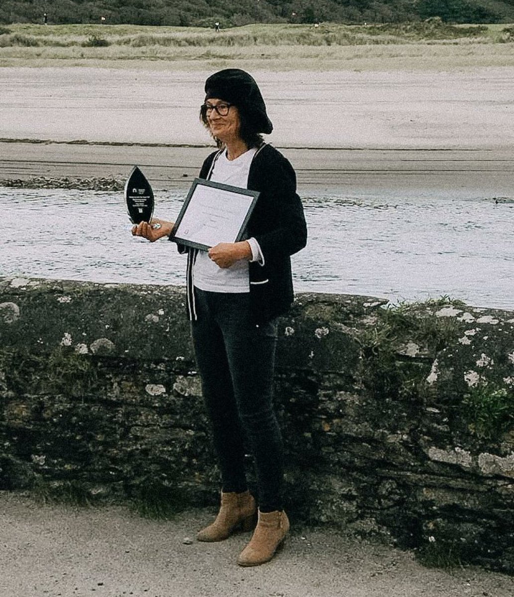 This is my friend Mags Riordan who is <a href="/BumblebeeFarm_/">MagsRiordan 'Biology Works'</a> She has won the regional final of #networkireland West Cork Solo #businesswomanoftheyear award &amp; is now through to the National final. Her perserverance &amp; sheer hard work have paid off. Very proud of you Mags! #hardworkpaysoff