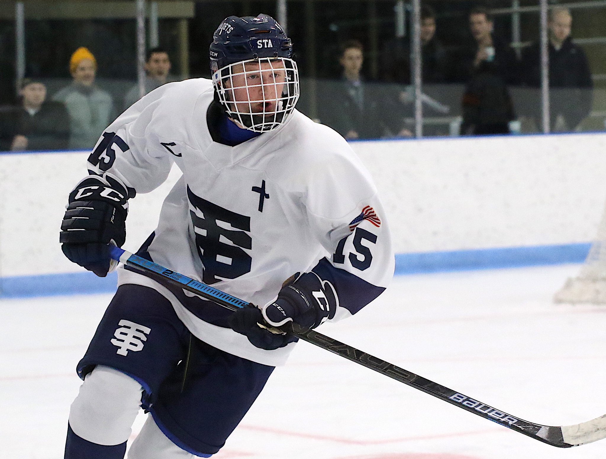Congrats to Jackson Hallum ('02, St. Thomas Academy) on his commitment to Michigan today. The Wolverines will get one of the fastest players in MN HS hockey whose skill level will give Big Ten defenders trouble. https://t.co/98Q4ojOJCT