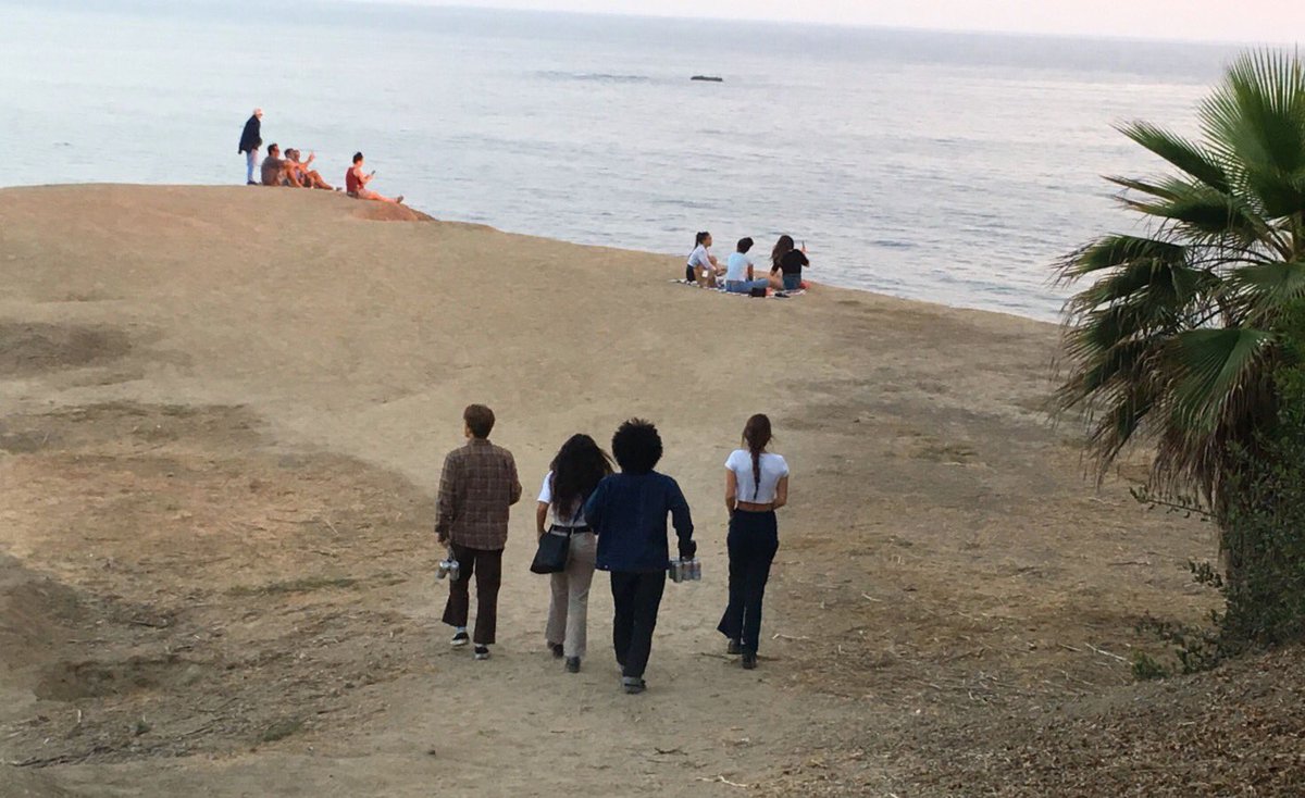 SaveSCBluff's tweet image. For over 50 years, the people of San Clemente have enjoyed this space with proposals, proms, pets, and picnics. Protect the bluff! #sanclemente #savescbluff #OrangeCounty