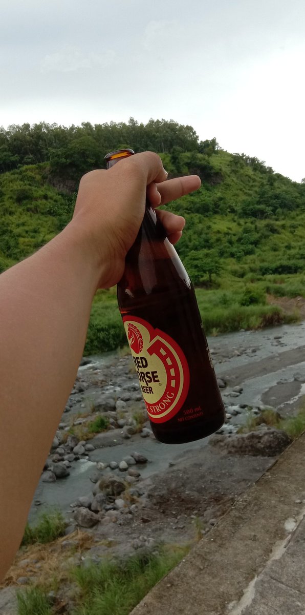 Jmarrrk's tweet image. RED HORSE 🐎 
SRP: 50 pesos 
#REDHORSEEXTRASTRONG
#HANDMODELING
#modelling
#FYP 
#walwal 
Ps: RETWEET BAKA SAKALING KUNIN AKONG ENDORSER