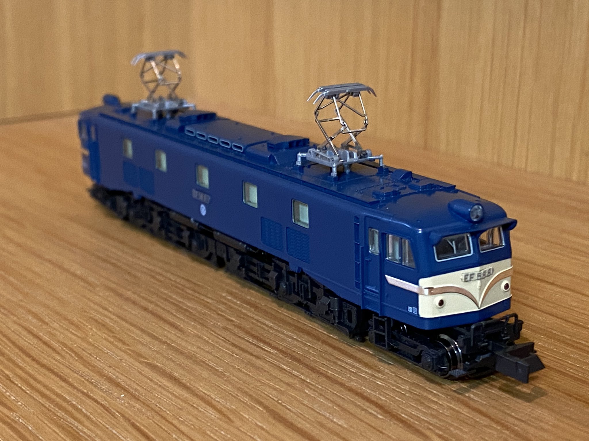 KATO EF58 81 広島機関区　ホビセン京都限定品 KATO】京都駅店特製品 EF58形81号機（ヒサシ付き・広島機関区