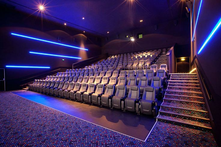 цдк кинотеатр москва. центр документального кино зал. проектирование кинотеатра. кинозал форму. интерьер кинотеатра.