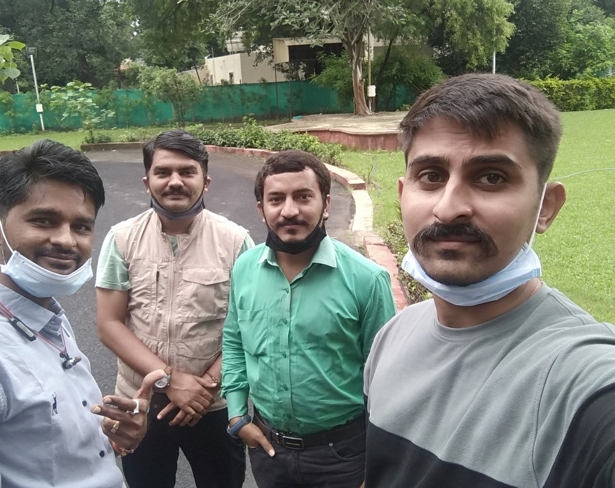 Yuvi_1212's tweet photo. આજ રોજ શિક્ષિત યુવા બેરોજગાર સમિતિ ની મેહનત ના પરિણામે નામદાર હાઇકોર્ટે માં ચાલી રહેલા ૦૧-૦૮-૨૦૧૮ ના પરિપત્ર નો ચુકાદો આવી ગયો છે અને આશા છે હવે તમામ અટકેલી ભરતીઓ ફરી શરૂ કરવામાં આવશે અને વિધાર્થીઓ ને એમનો હક્ક મળી જશે 
@CMOGuj @Nitinbhai_Patel @PradipsinhGuj @imBhupendrasinh https://t.co/GIYOdeRsL3