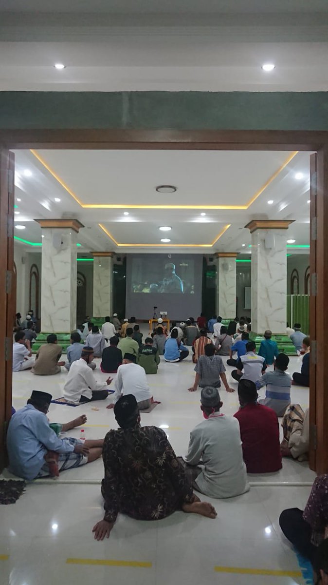 MuhammadkaharS2's tweet photo. Masya Allah,Allahu Akbar😢
#Ngangeni
#MuslimUnited
#KembaliKeMasjid
#UASdiJogja
#BersamaKitaBinaUkhuwah https://t.co/CrS0lm1rTm