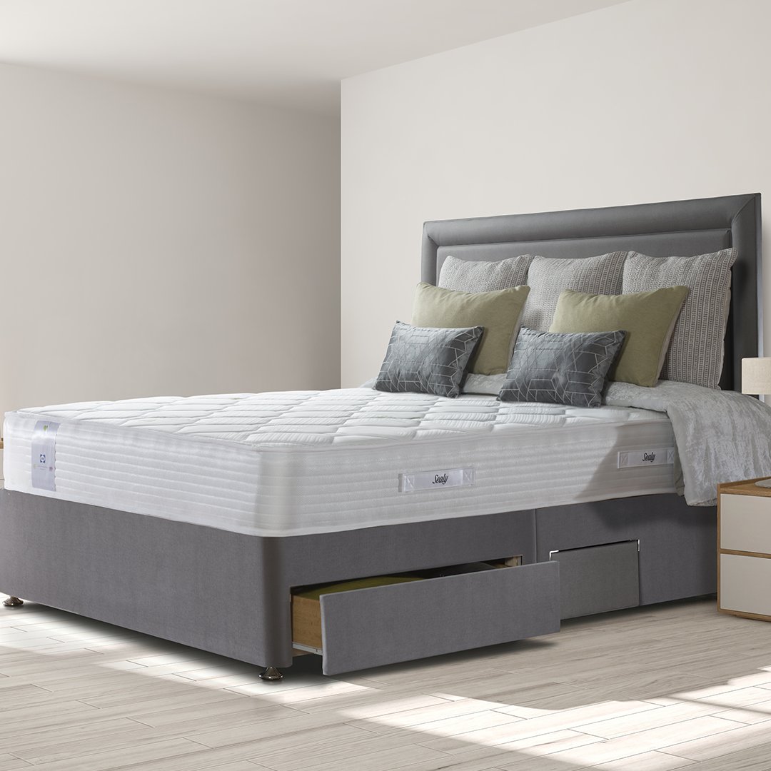 We're excited to be back on QVC tonight with our Activsleep Comfort Memory 1800 Pocket Mattress &amp; Divan designed to prevent overheating and improve the quality of your sleep. Tune in tonight at 10pm to take advantage of <a href="/qvcuk/">QVC UK</a>'s four easy pay instalments! #Sleeptember