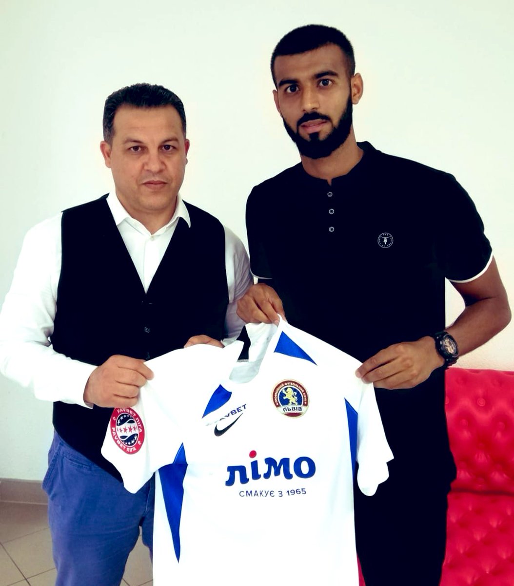 EttachkilaTN's tweet photo. 🚨INFO #MERCATO | Maroine Mihoubi rejoint le FK Lviv 🇺🇦 

🎞 Vous vous souvenez de l’histoire de ce jeune espoir tunisien 🤔? Finalement, tout ça est derrière lui et il rejoint enfin le championnat ukrainien 👌

https://t.co/30xrXNiL0G https://t.co/MHVfPLgK6q