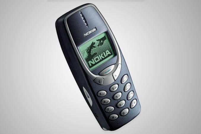 Jonathan_Witt's tweet image. Want to feel old?

This phone was launched 20 years ago today and it still has 5% battery left.